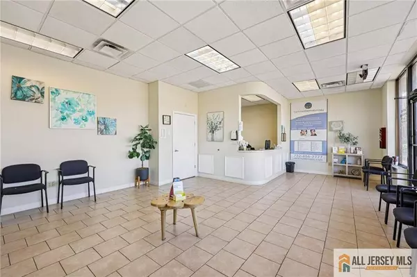 138 Bound Brook RD, Middlesex, NJ 08846