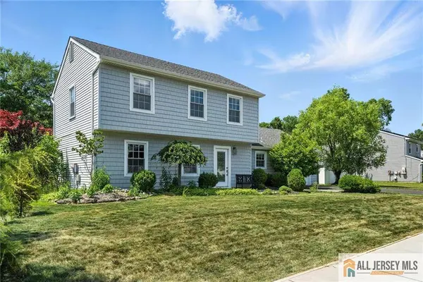 1072 Lake Placid DR, Toms River, NJ 08753