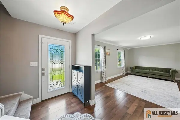 1072 Lake Placid DR, Toms River, NJ 08753