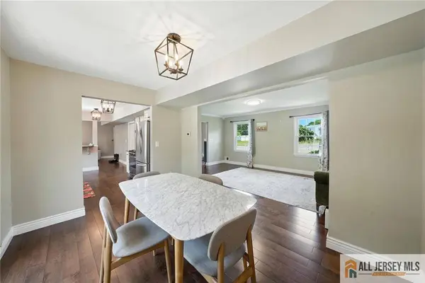 1072 Lake Placid DR, Toms River, NJ 08753