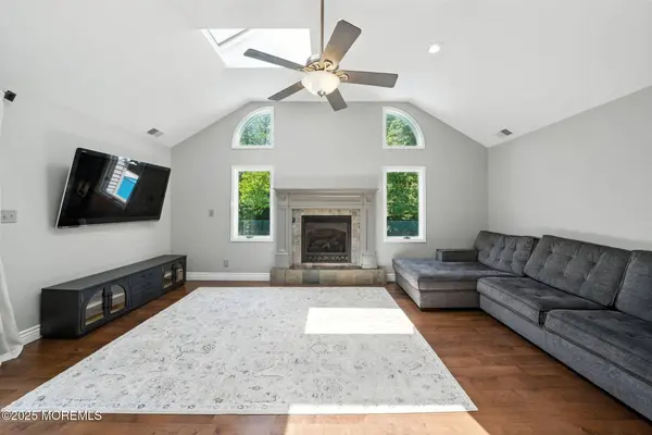 1072 Lake Placid Drive, Toms River, NJ 08753