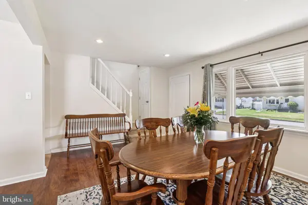 61 WICKOM AVE, Hamilton, NJ 08690