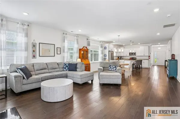 2 Pier ST, Mount Holly, NJ 08060
