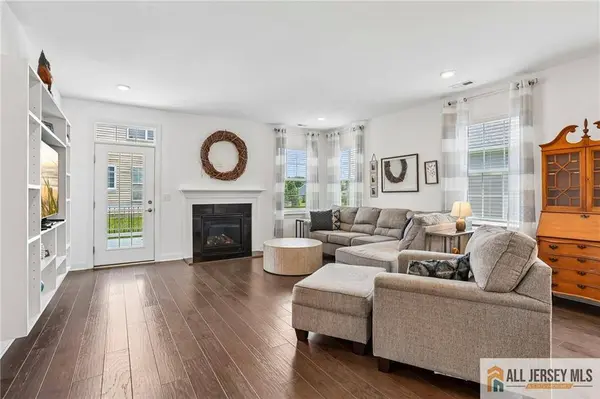 2 Pier ST, Mount Holly, NJ 08060