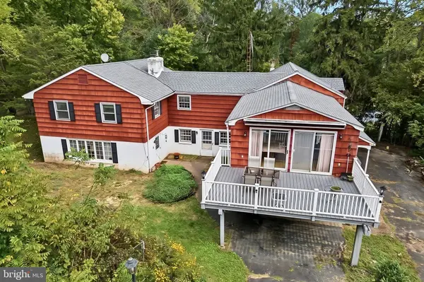 1556-1556A RIVER RD, Titusville, NJ 08560