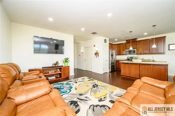 2330 Route 33 #301, Robbinsville, NJ 08691