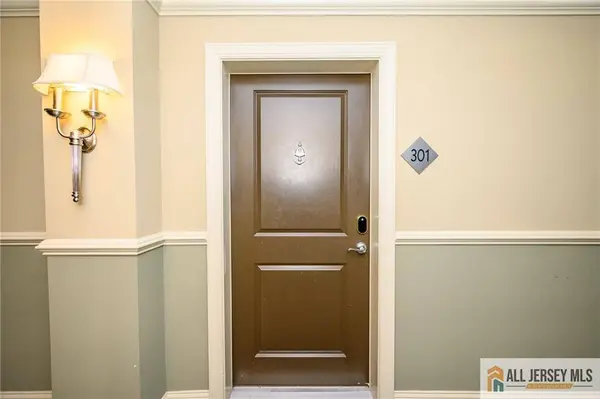 2330 Route 33 #301, Robbinsville, NJ 08691