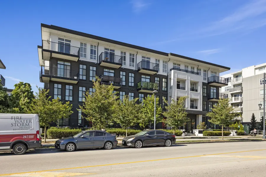 13933 105 Blvd #117, Surrey, BC V3T 0R6