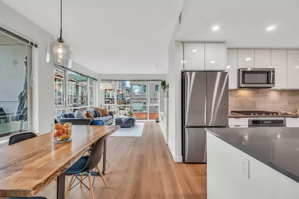 2632 Library Ln #404, North Vancouver District, BC V7J 0B8