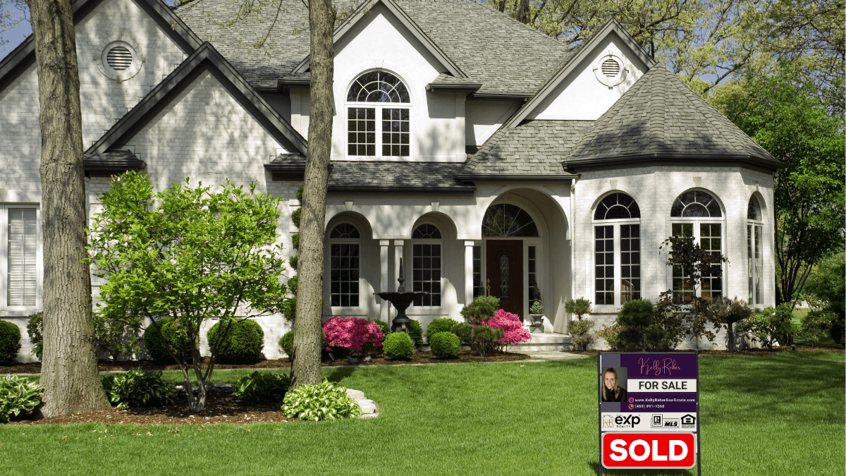 Dallas home with sold real estate sign illustrating seller concessions in a North Texas home sale