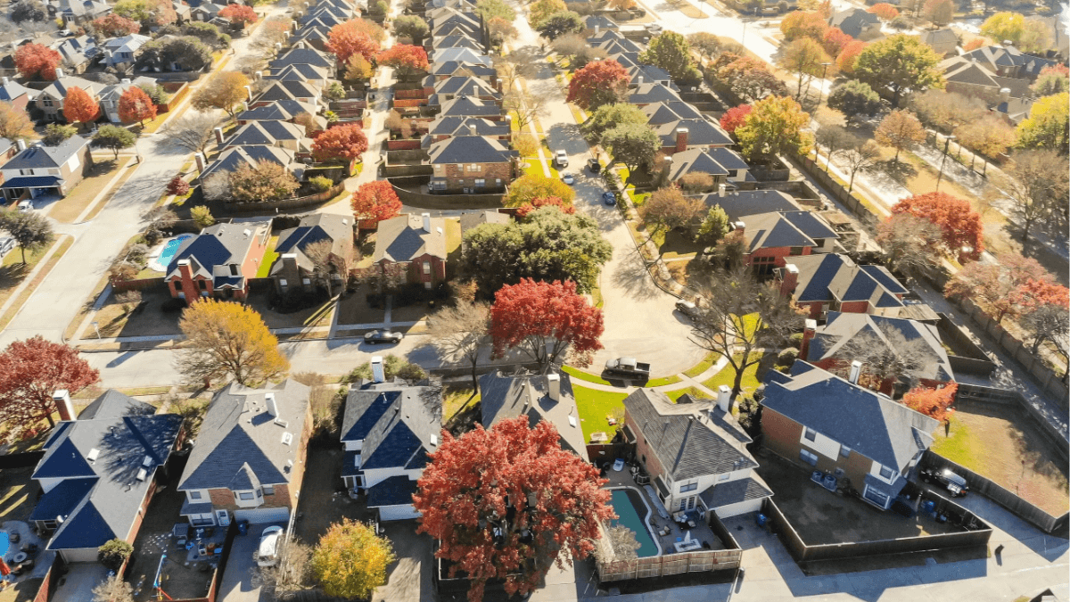 Aerial view of North Dallas neighborhoods and homes, illustrating what $300K, $500K and $750K home-buying budgets can purchase in the 2026 real estate market