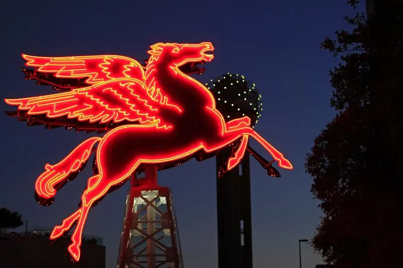 Dallas Pegasus _  56205142 © Heinerle _ Dreamstime.com