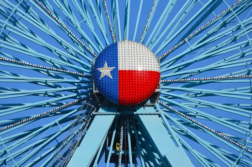 51288705 _ Dallas Tx © Angela Brackin _ Dreamstime.com