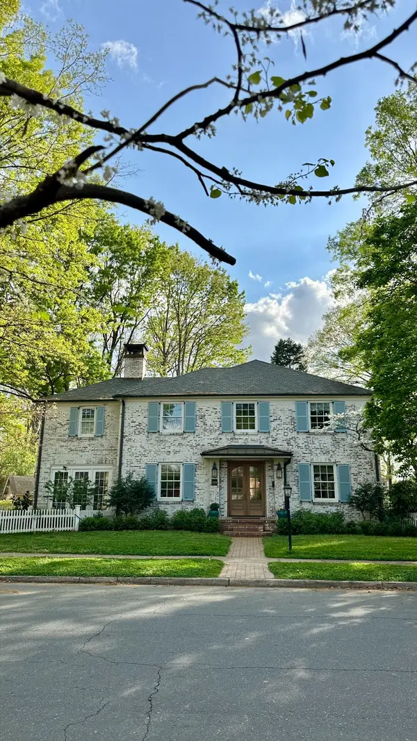 What Buyers Are Really Thinking When They Tour Your Home,Kelly Reber
