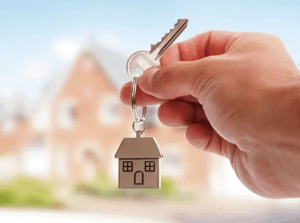 From Listing to Closing: A Step-by-Step Guide to Selling Your Home in Texas,Kelly Reber