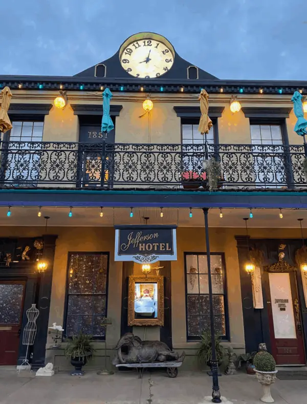 Jefferson, Texas: A Step Back in Time at the Historic Jefferson Hotel