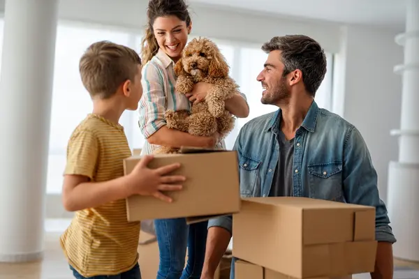 Should You Sell Before You Buy? Smart Strategies for Dallas Homeowners