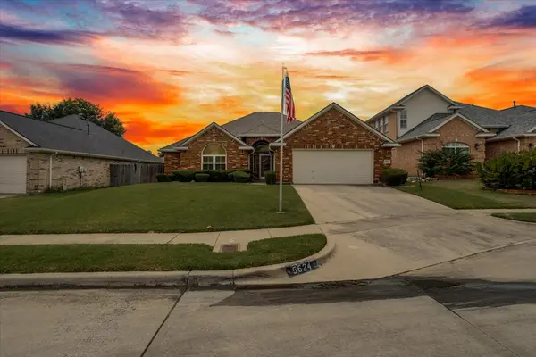 feature image of Just Listed: Space, Style and Everyday Convenience at 5524 Flynn Court in Fort Worth