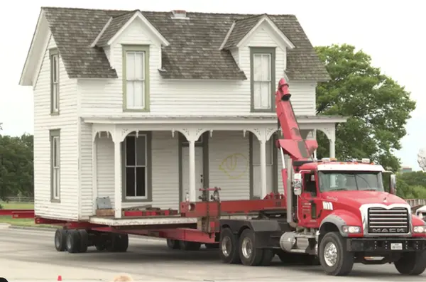 Miss Belleās House: Richardson History Finds a New Home at Huffhines Park