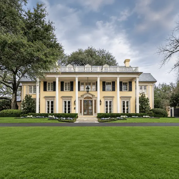 Is Dallas Preserving Its Story… or Rewriting It?,Kelly Reber