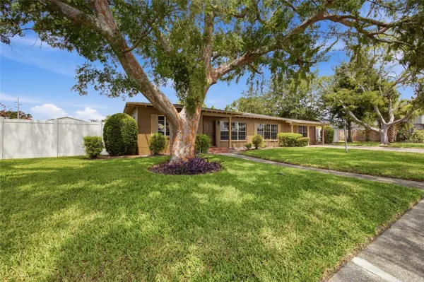 808 N MACDILL AVE, Tampa, FL 33609
