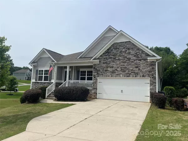 120 Autumn Mist RD, Statesville, NC 28677