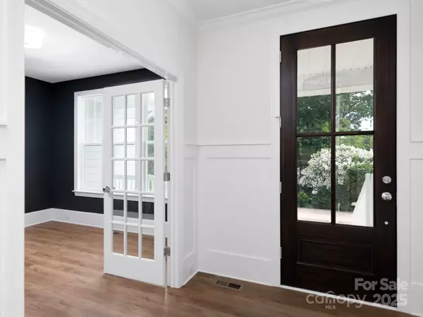 4251 Candlewood DR, Sherrills Ford, NC 28673