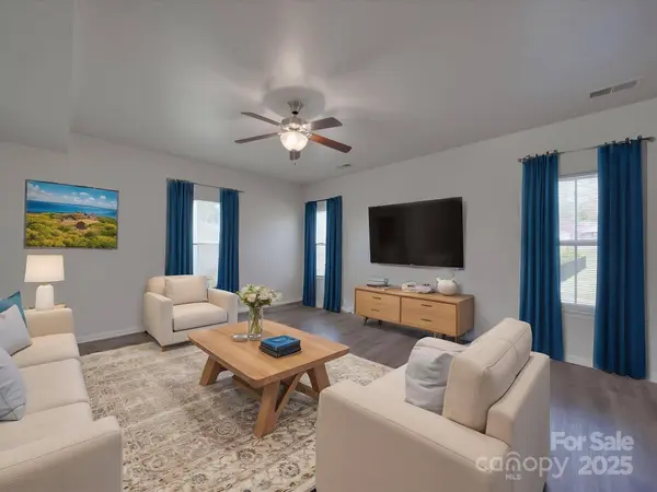 1210 Longwall LN, Matthews, NC 28104