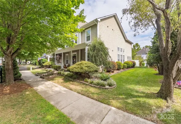 8722 Westmoreland Lake DR, Cornelius, NC 28031