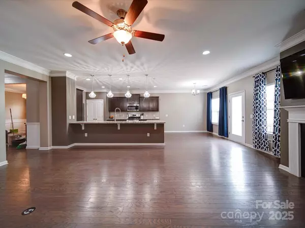 120 Autumn Mist RD, Statesville, NC 28677