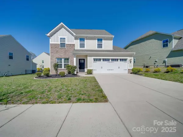 1210 Longwall LN, Matthews, NC 28104