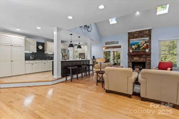 11735 Abernathy RD, Charlotte, NC 28216
