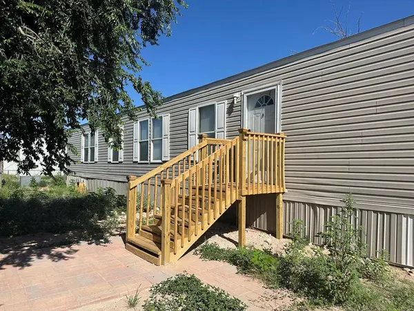 1400 Second St, Monahans, TX 79756