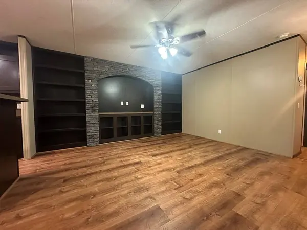 1400 Second St, Monahans, TX 79756