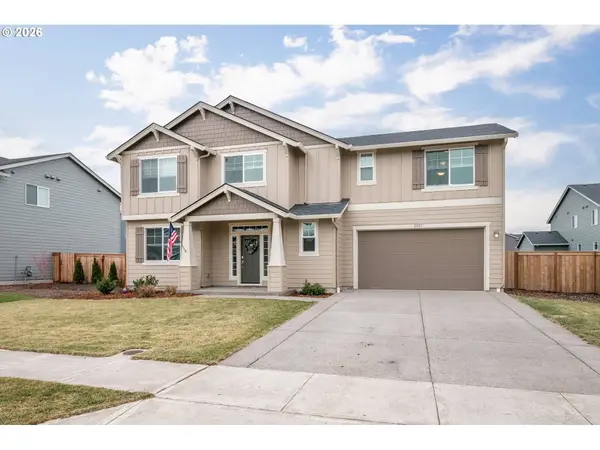2021 BRANCH CREEK DR, Longview, WA 98632
