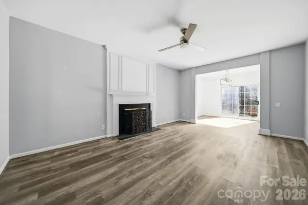 6732 Allness Glen LN, Charlotte, NC 28269