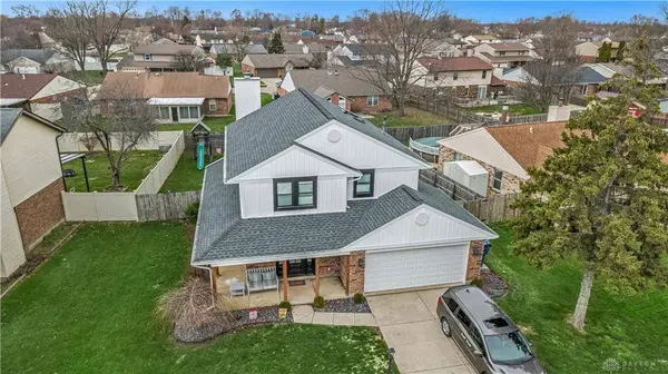 8871 Willowgate Lane, Huber Heights, OH 45424