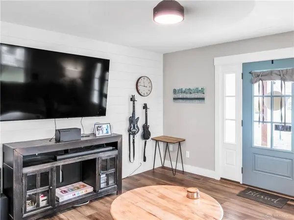 8871 Willowgate Lane, Huber Heights, OH 45424