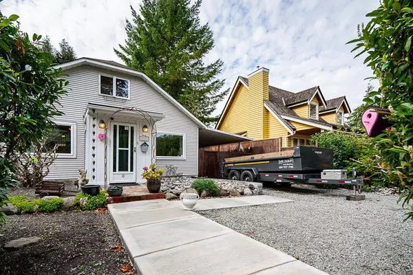 2725 GORDON AVENUE, Surrey, BC V4A3J2