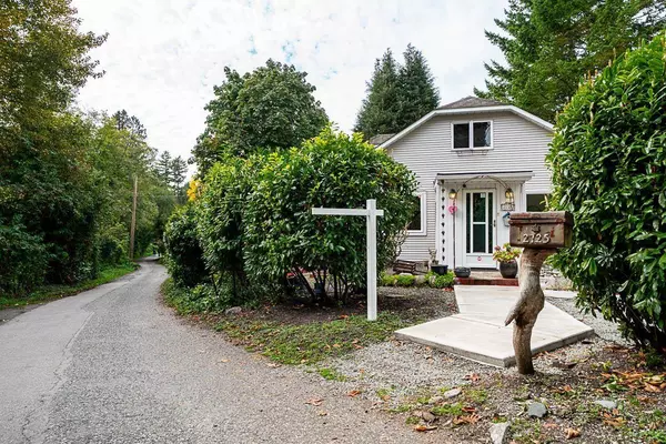 2725 GORDON AVENUE, Surrey, BC V4A3J2