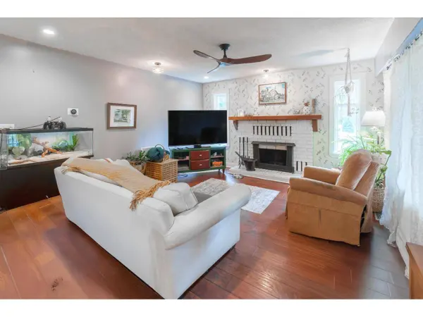 8630 FOOTE STREET, Mission, BC V4S1H4