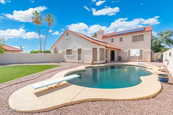 7503 W JULIE Drive, Glendale, AZ 85308