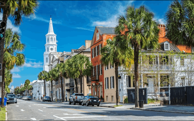Living in Charleston SC historic downtown