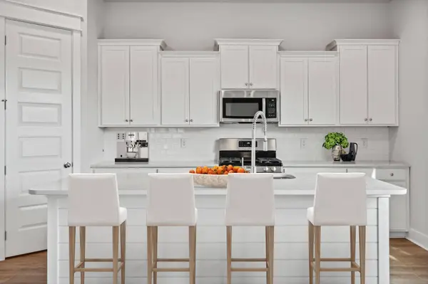 389 Parish Farms Dr, Summerville, SC 29486