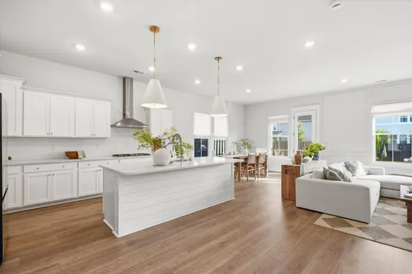 131 Archdale St, Summerville, SC 29486