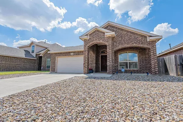 1402 Cerrillos Ave, Midland, TX 79705