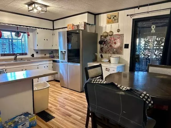 212 Orchard Dr, Odessa, TX 79764