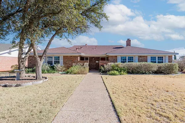 2781 Fair Oaks Circle, Odessa, TX 79762