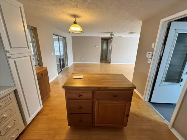 1542 DERRICK ST, Holiday, FL 34690