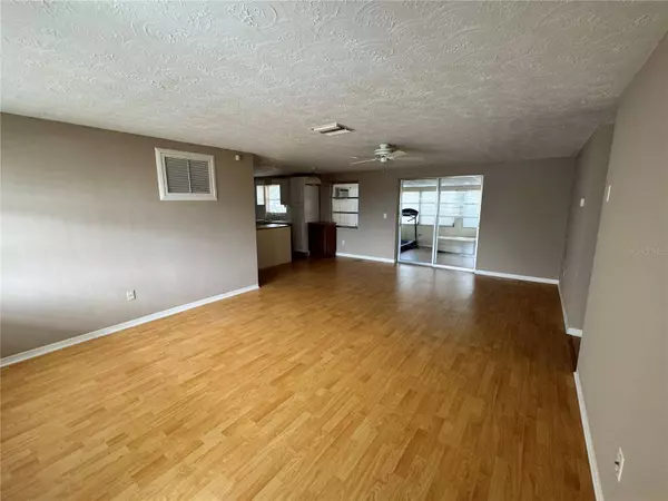 1542 DERRICK ST, Holiday, FL 34690